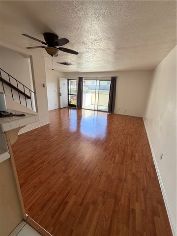 7033 Stewart And Gray, Downey, CA 90241