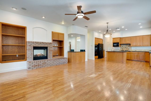 231 Crenshaw Ct, Granite Bay, CA 95746