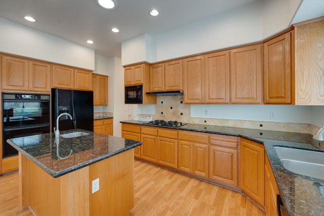 231 Crenshaw Ct, Granite Bay, CA 95746