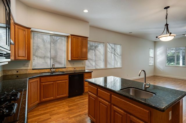 231 Crenshaw Ct, Granite Bay, CA 95746