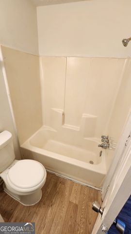 631 Hunting Creek Lane SE, Conyers, GA 30013