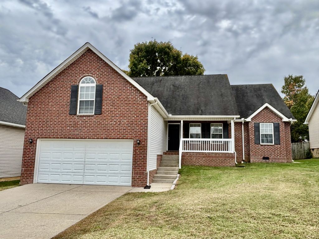 1305 Chapman Ct, Spring Hill, TN 37174