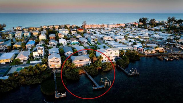 2512 AVENUE A, Bradenton Beach, FL 34217