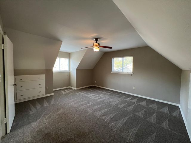 6 Little John Lane, Conroe, TX 77301
