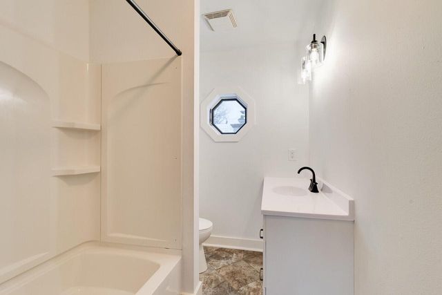 1230 Johnson STREET, La Crosse, WI 54601