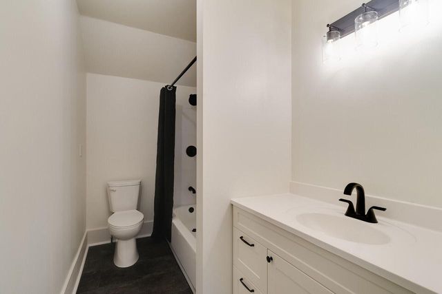 1230 Johnson STREET, La Crosse, WI 54601