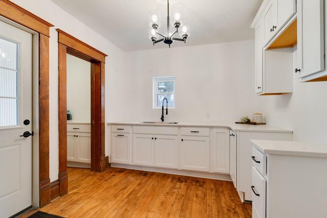 1230 Johnson STREET, La Crosse, WI 54601