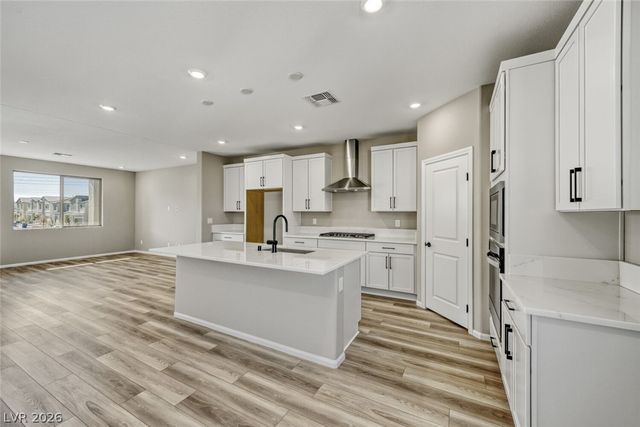 7498 Lodano Avenue, Las Vegas, NV 89113