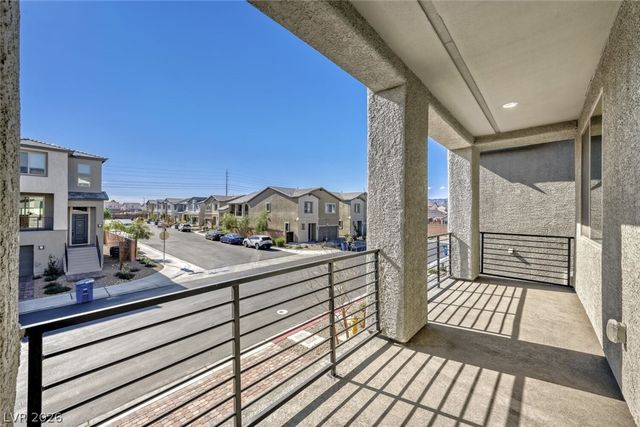 7498 Lodano Avenue, Las Vegas, NV 89113