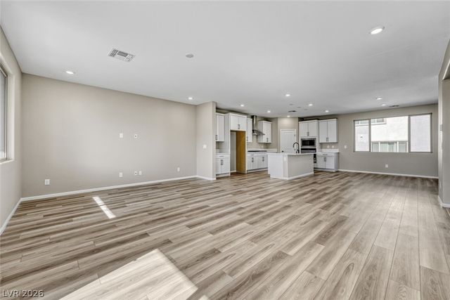 7498 Lodano Avenue, Las Vegas, NV 89113