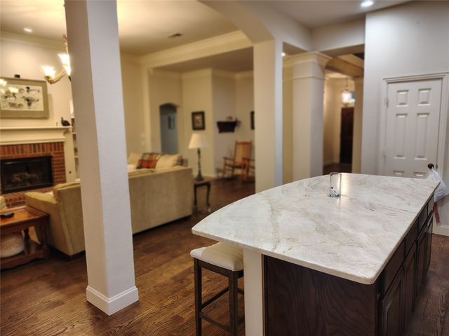 2002 Brianna Lane, Arlington, TX 76001