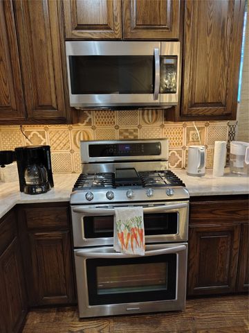 2002 Brianna Lane, Arlington, TX 76001