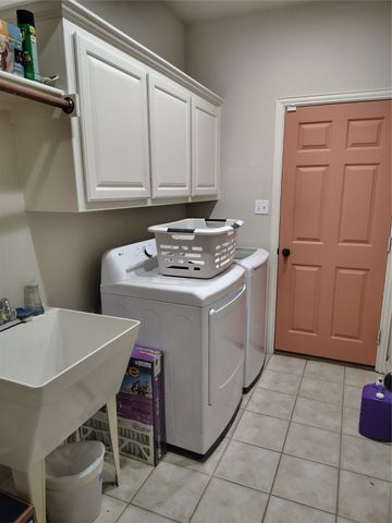 2002 Brianna Lane, Arlington, TX 76001