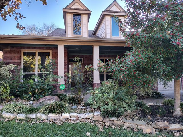 2002 Brianna Lane, Arlington, TX 76001