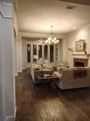 2002 Brianna Lane, Arlington, TX 76001