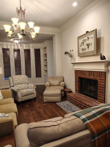 2002 Brianna Lane, Arlington, TX 76001