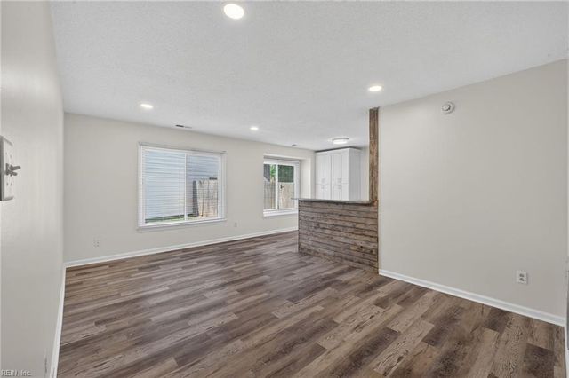 4844 Fountain Hall DR, Virginia Beach, VA 23464