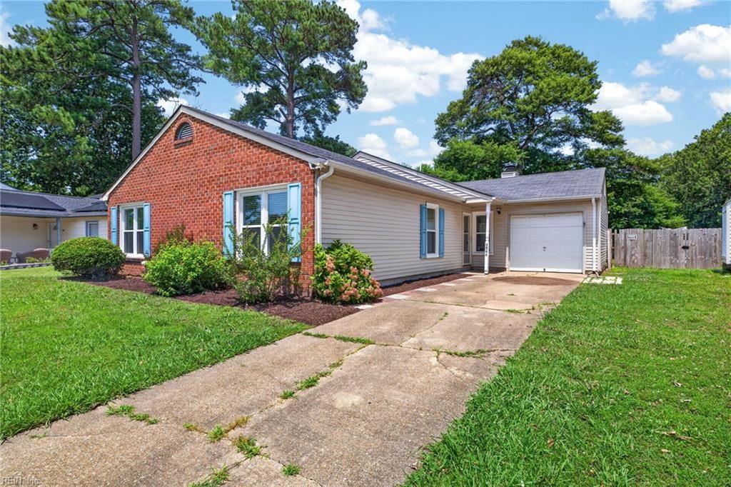 4844 Fountain Hall DR, Virginia Beach, VA 23464