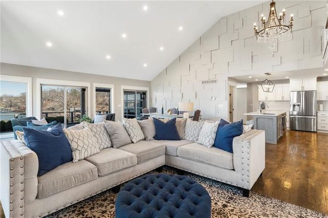 560 Lake Viking Terrace, Gallatin, MO 64640