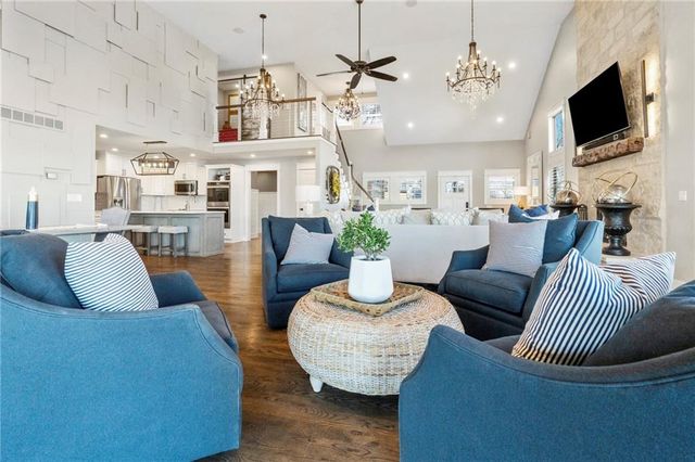 560 Lake Viking Terrace, Gallatin, MO 64640