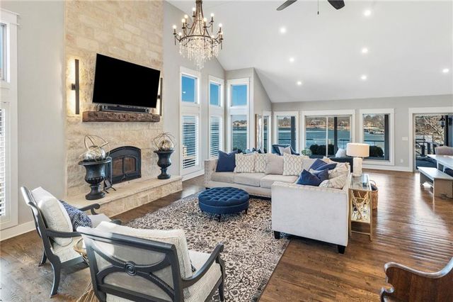 560 Lake Viking Terrace, Gallatin, MO 64640