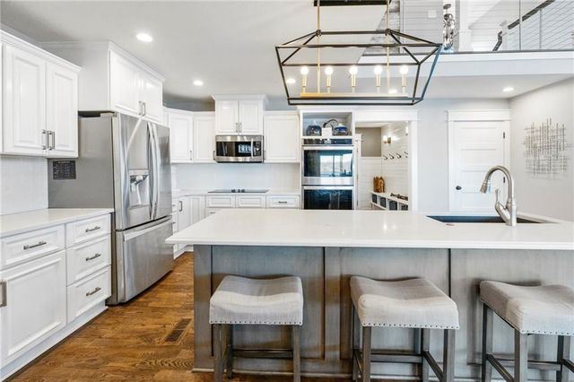 560 Lake Viking Terrace, Gallatin, MO 64640