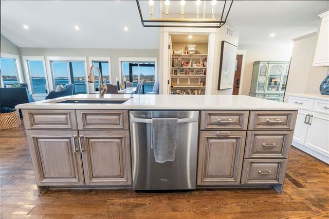 560 Lake Viking Terrace, Gallatin, MO 64640