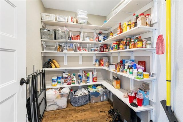 560 Lake Viking Terrace, Gallatin, MO 64640