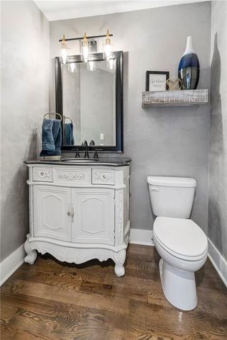 560 Lake Viking Terrace, Gallatin, MO 64640