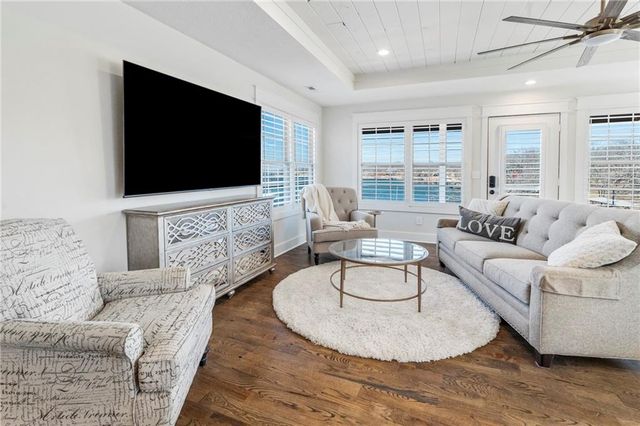 560 Lake Viking Terrace, Gallatin, MO 64640