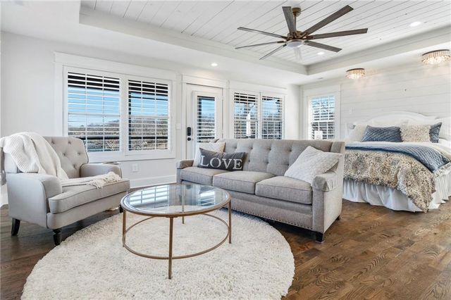 560 Lake Viking Terrace, Gallatin, MO 64640