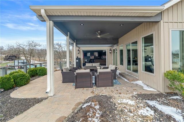 560 Lake Viking Terrace, Gallatin, MO 64640