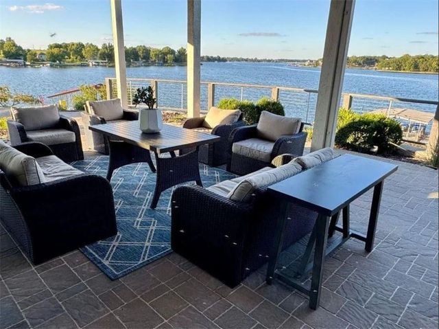 560 Lake Viking Terrace, Gallatin, MO 64640