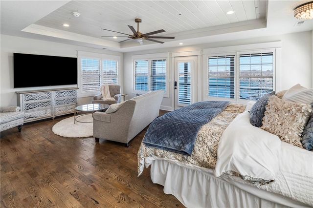 560 Lake Viking Terrace, Gallatin, MO 64640