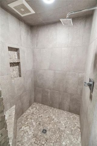 560 Lake Viking Terrace, Gallatin, MO 64640