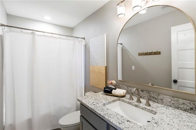 560 Lake Viking Terrace, Gallatin, MO 64640