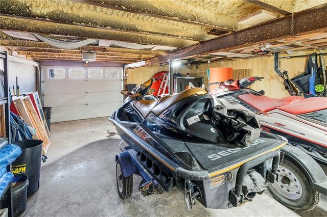 560 Lake Viking Terrace, Gallatin, MO 64640