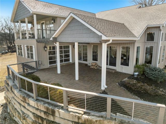 560 Lake Viking Terrace, Gallatin, MO 64640