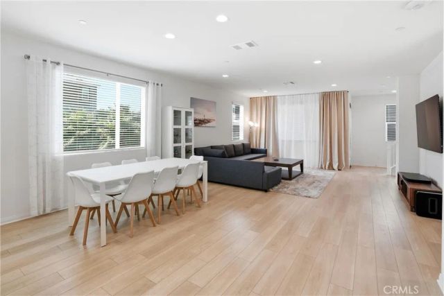 916 E 3RD ST, Santa Ana, CA 92701