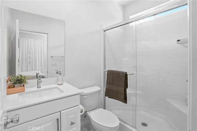 916 E 3RD ST, Santa Ana, CA 92701
