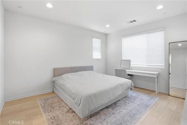 916 E 3RD ST, Santa Ana, CA 92701