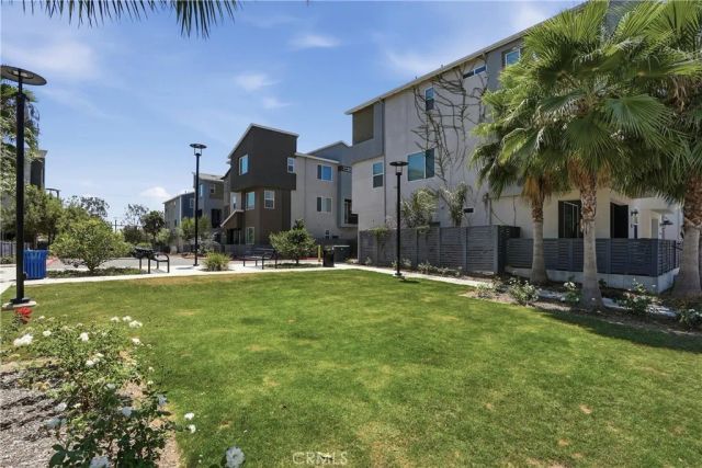 916 E 3RD ST, Santa Ana, CA 92701