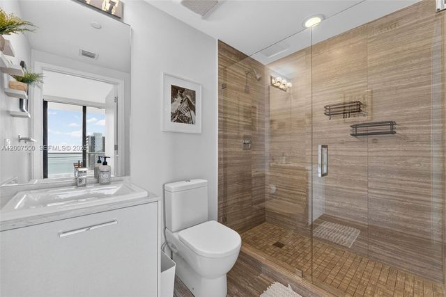 1010 Brickell Ave 3004, Miami, FL 33131