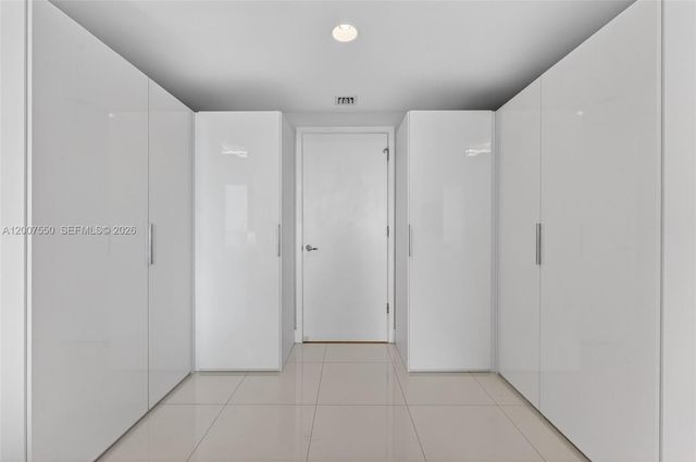 1010 Brickell Ave 3004, Miami, FL 33131