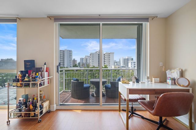 1688 West Avenue 606, Miami Beach, FL 33139