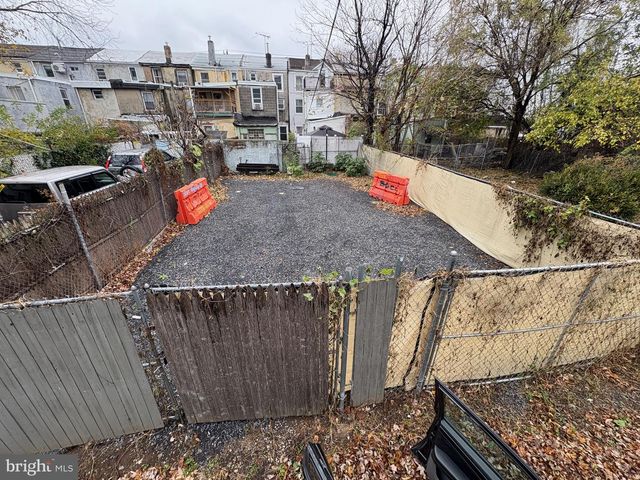 1750 N BODINE ST, Philadelphia, PA 19122