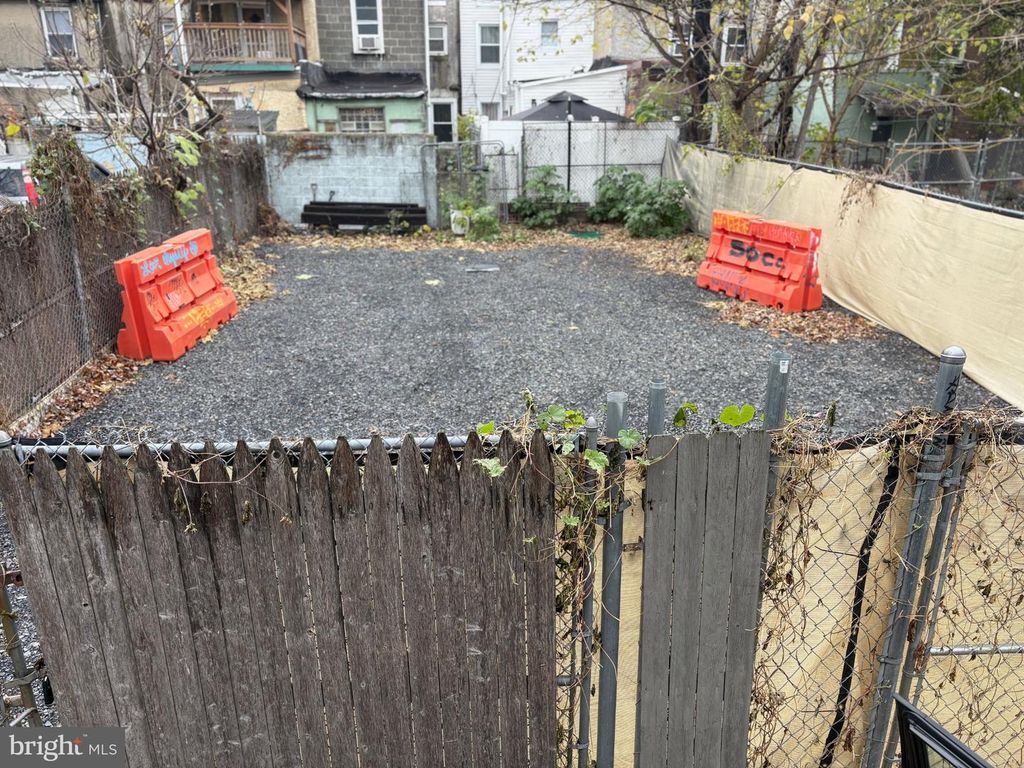 1750 N BODINE ST, Philadelphia, PA 19122