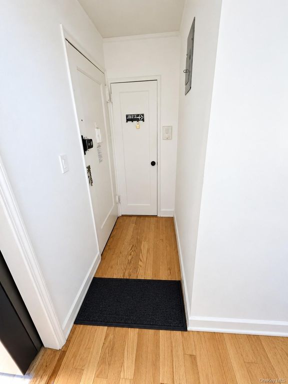 52-02 39th Avenue 1A, Woodside, NY 11377 — photo 3
