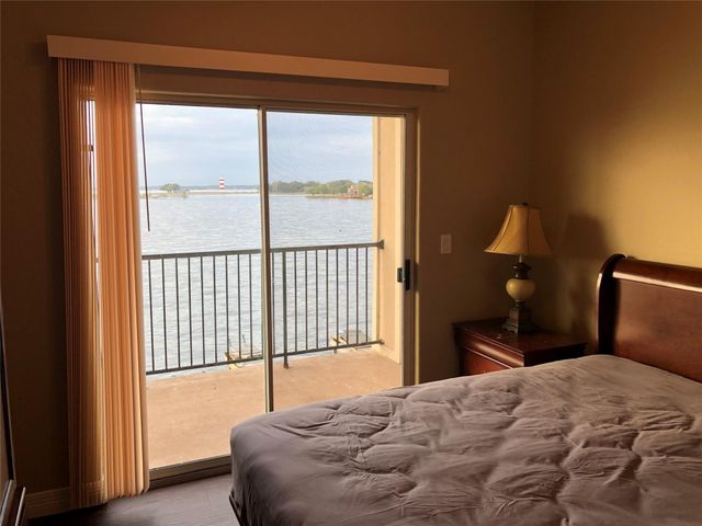 7039 Kingston Cove Lane 207, Willis, TX 77318