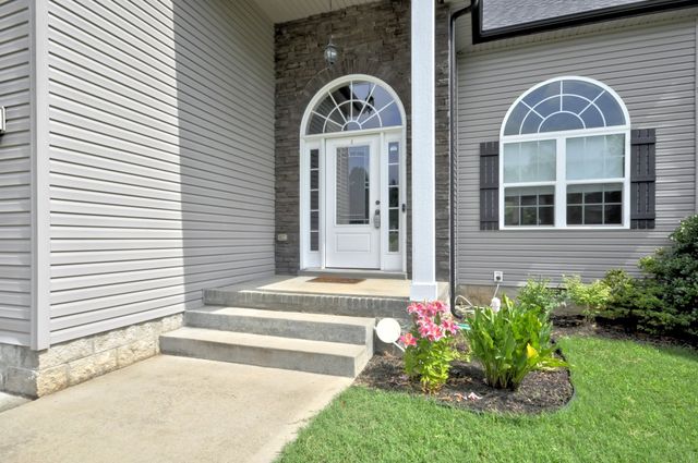 439 LESLIE WOOD DR, Clarksville, TN 37040